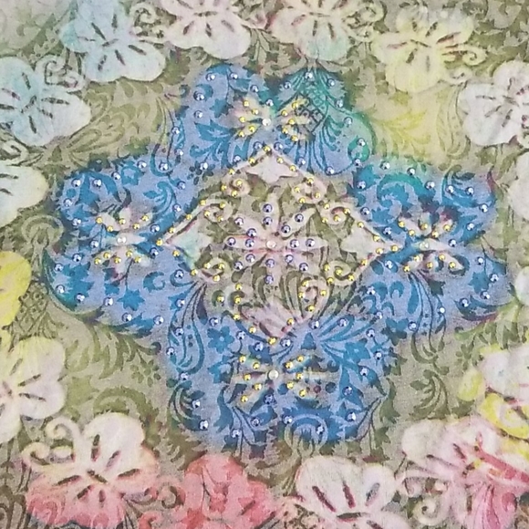 Multi-colored rhinestone tee - Picture 2 of 4